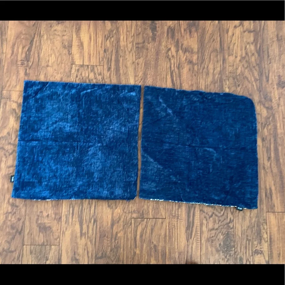 Blue & White Medallion Pillow Covers - Picture 4 of 4